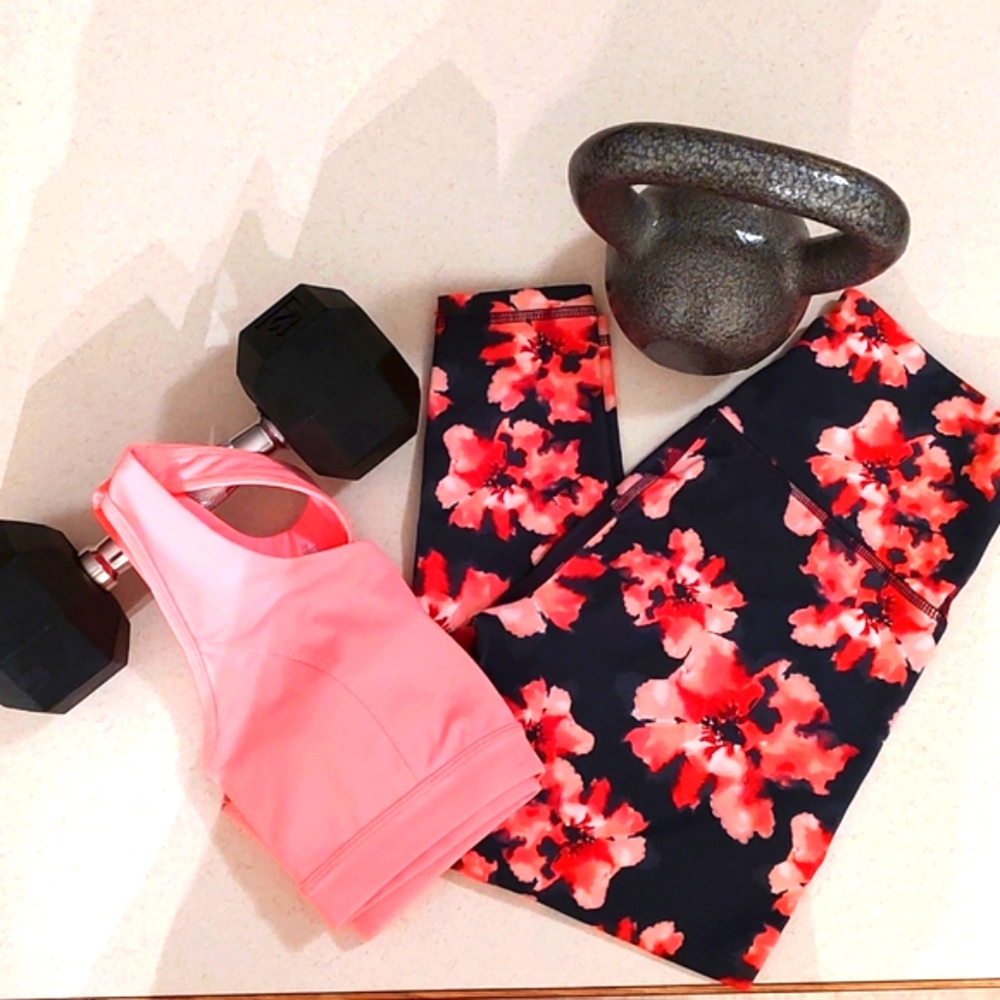 Old Navy Grey with Peach Floral Print Workout Leggings and Bra Set
